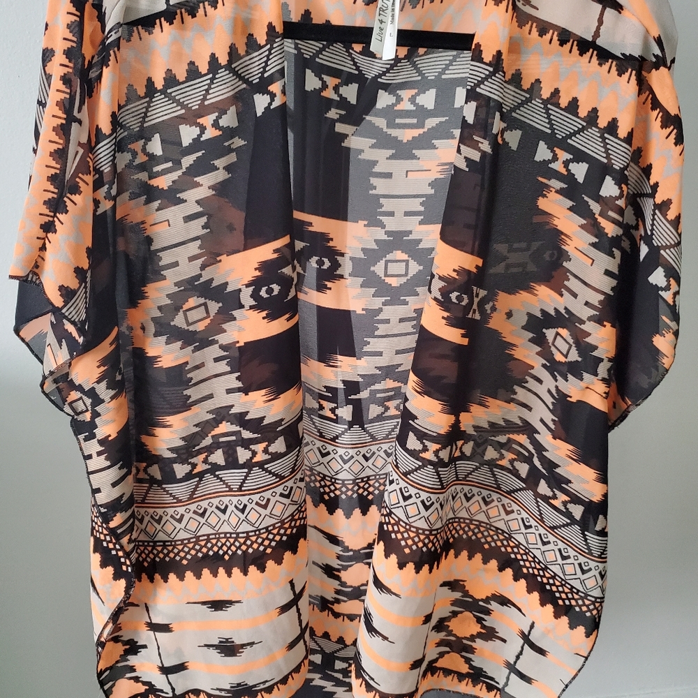Aztec Print Cover Up - Picture 5 of 6